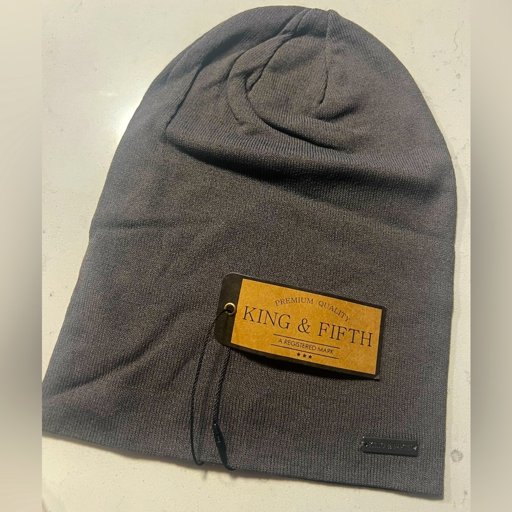 King and Fifth Women’s Slouch Beanie